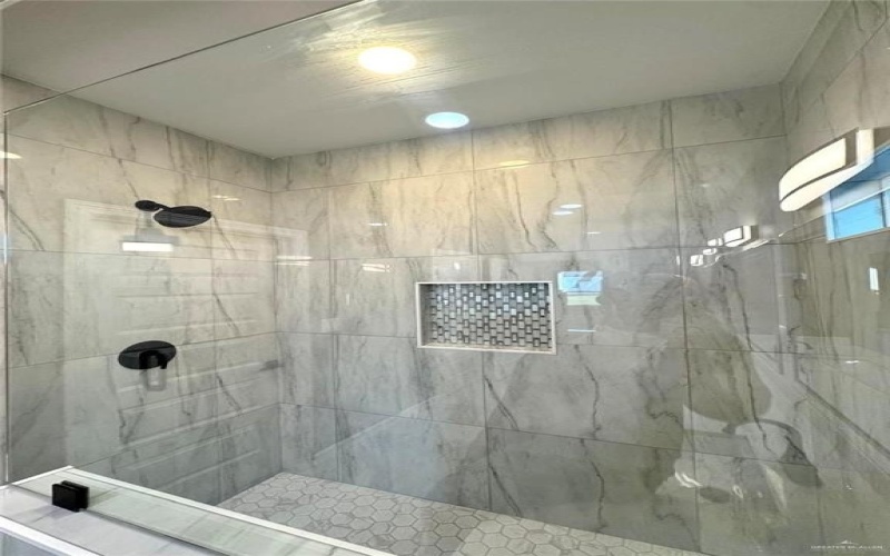3803 Gambit Road, San Juan, TX 78589, 3 Habitaciones Habitaciones , ,2 BañosBaños,Residential,En Venta,3803 Gambit Road,447038