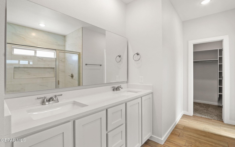646 DAVI'S GREENWOOD COURT, Vinton, TX 79821, 3 Bedrooms Bedrooms, ,2 BathroomsBathrooms,Residential,For Sale,646 DAVI'S GREENWOOD COURT,921915