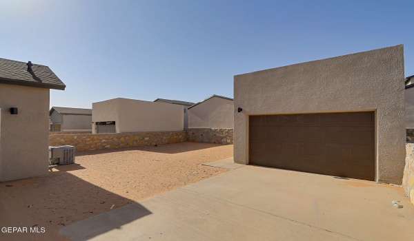 14372 Bill Lazor Parkway, El Paso, TX 79928, 3 Bedrooms Bedrooms, ,2 BathroomsBathrooms,Residential,For Sale,14372 Bill Lazor Parkway,921925