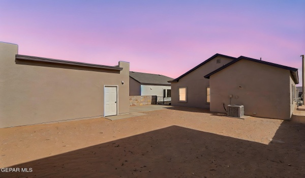 14372 Bill Lazor Parkway, El Paso, TX 79928, 3 Bedrooms Bedrooms, ,2 BathroomsBathrooms,Residential,For Sale,14372 Bill Lazor Parkway,921925