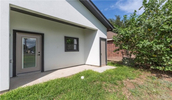 2109 Mauve Drive, Mission, TX 78572, 3 Bedrooms Bedrooms, ,2 BathroomsBathrooms,Residential,For Sale,2109 Mauve Drive,448885