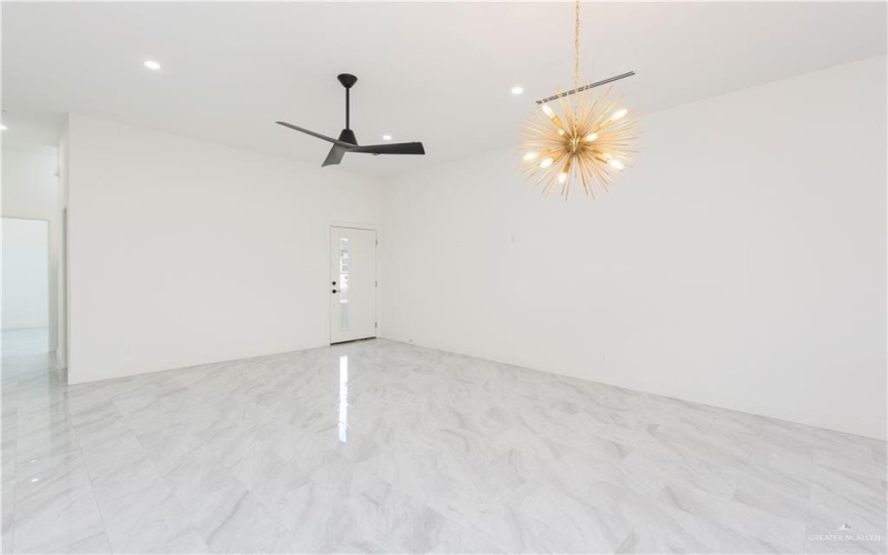 2109 Mauve Drive, Mission, TX 78572, 3 Bedrooms Bedrooms, ,2 BathroomsBathrooms,Residential,For Sale,2109 Mauve Drive,448885