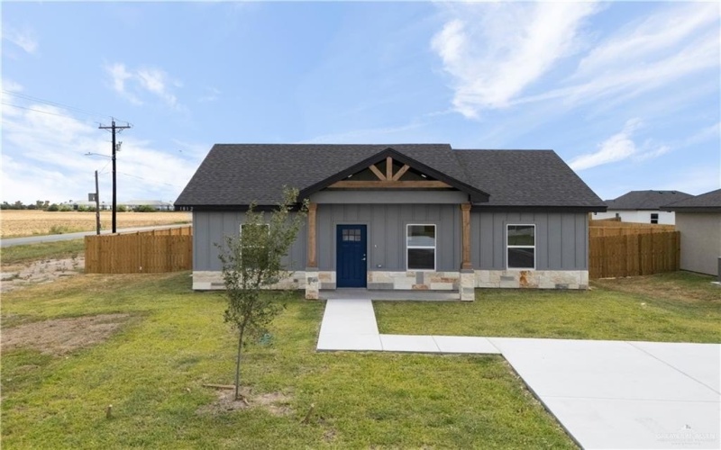 1602 Hope Drive, Mercedes, TX 78570, 4 Bedrooms Bedrooms, ,2 BathroomsBathrooms,Residential,For Sale,1602 Hope Drive,449126
