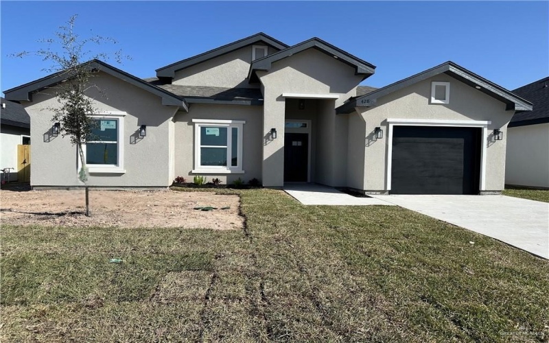 428 N Leon Avenue, Elsa, TX 78543, 3 Bedrooms Bedrooms, ,2 BathroomsBathrooms,Residential,For Sale,428 N Leon Avenue,449381