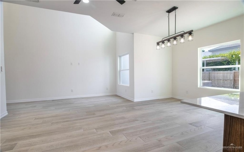 2310 Corales Street, Mission, TX 78573, 3 Bedrooms Bedrooms, ,2 BathroomsBathrooms,Residential,For Sale,2310 Corales Street,449941