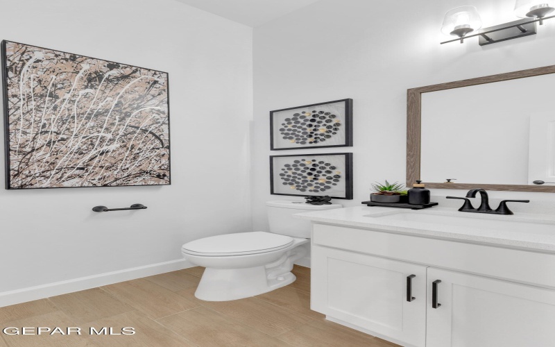 1114 Bronze Hill Avenue, Santa Teresa, NM 88008, 4 Bedrooms Bedrooms, ,2 BathroomsBathrooms,Residential,For Sale,1114 Bronze Hill Avenue,922006