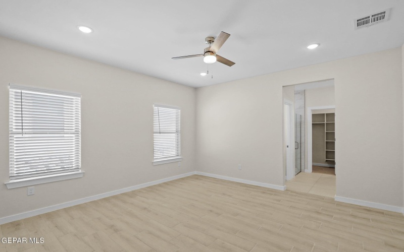 654 Davi's Greenwood Court, Vinton, TX 79821, 4 Bedrooms Bedrooms, ,3 BathroomsBathrooms,Residential,For Sale,654 Davi's Greenwood Court,922027
