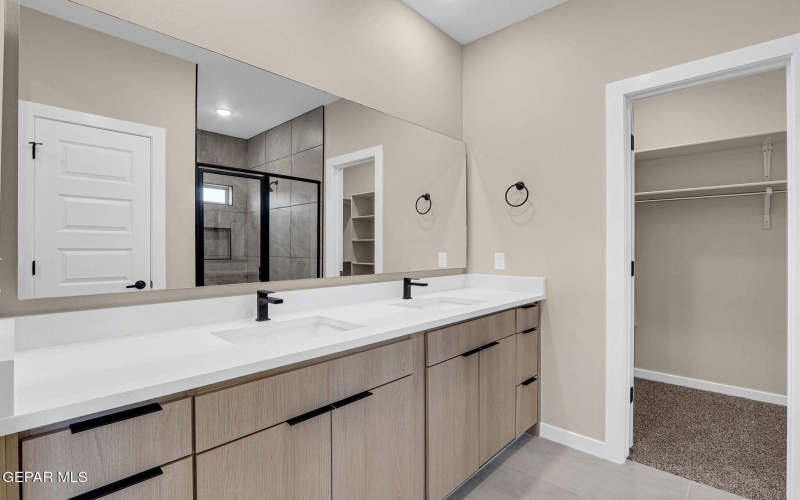 650 DAVI'S GREENWOOD COURT, Vinton, TX 79821, 3 Bedrooms Bedrooms, ,2 BathroomsBathrooms,Residential,For Sale,650 DAVI'S GREENWOOD COURT,922033