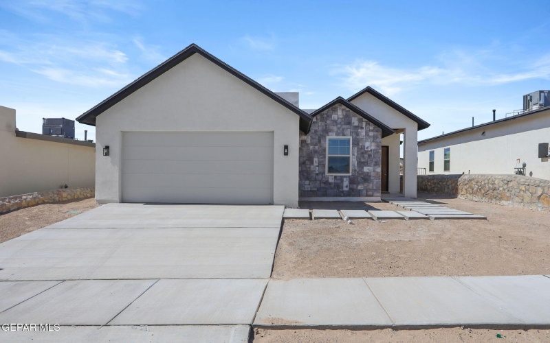 662 Davi's Greenwood Court, Vinton, TX 79821, 3 Bedrooms Bedrooms, ,2 BathroomsBathrooms,Residential,For Sale,662 Davi's Greenwood Court,922069