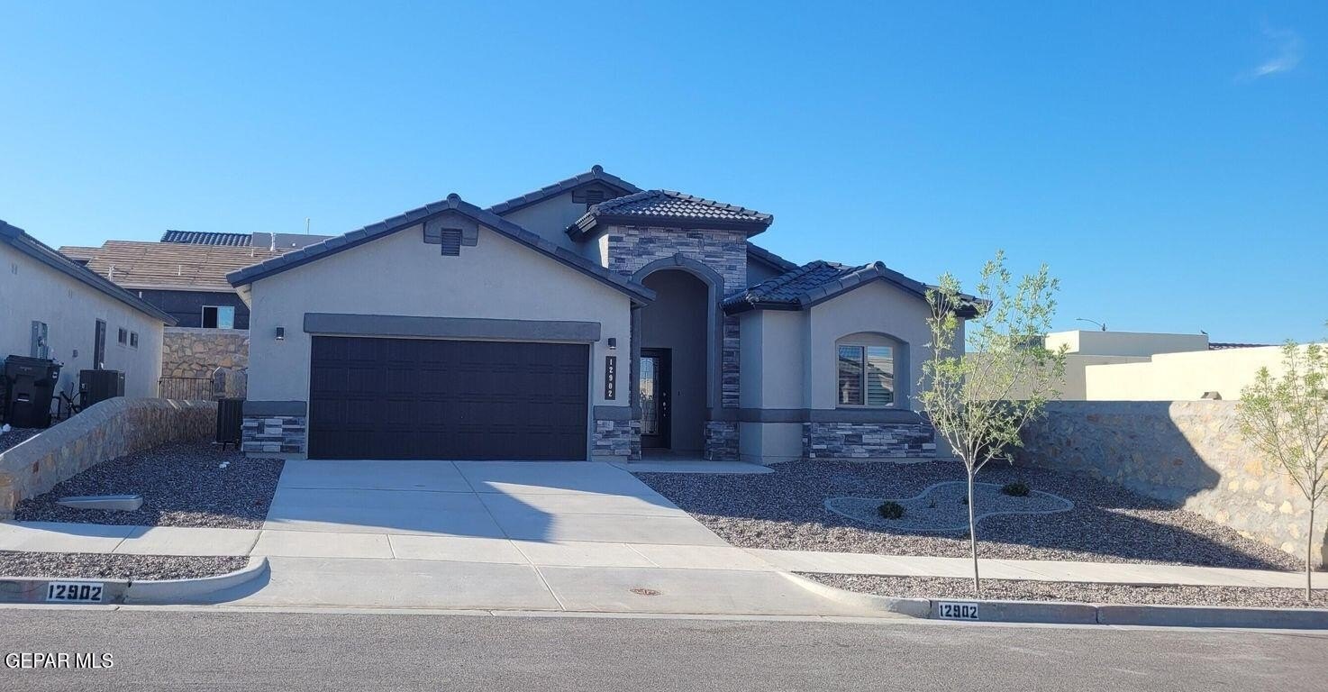 952 Sandhurst Place, El Paso, TX 79928, 4 Bedrooms Bedrooms, ,1 BathroomBathrooms,Residential,For Sale,952 Sandhurst Place,922086