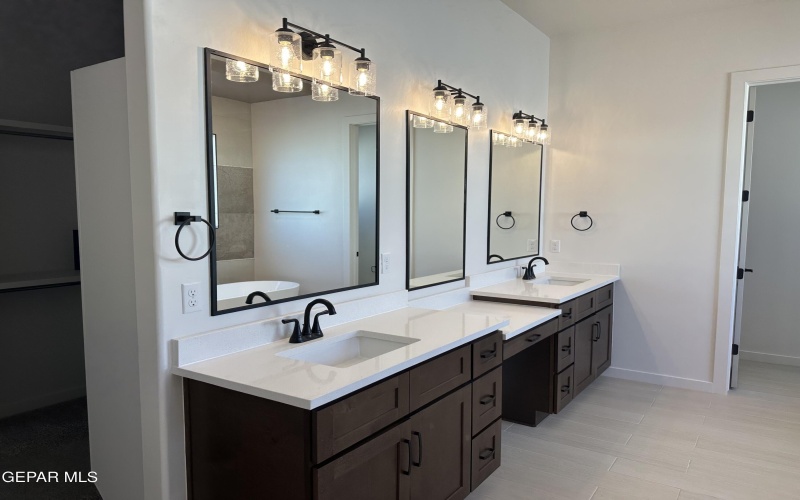 4700 SNOWGOOSE Road, Las Cruces, NM 88011, 4 Bedrooms Bedrooms, ,2 BathroomsBathrooms,Residential,For Sale,4700 SNOWGOOSE Road,922092