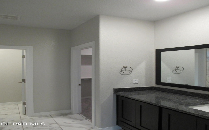 3717 Hill Top Place, El Paso, TX 79938, 4 Habitaciones Habitaciones , ,1 BañoBaños,Residential,En Venta,3717 Hill Top Place,922094