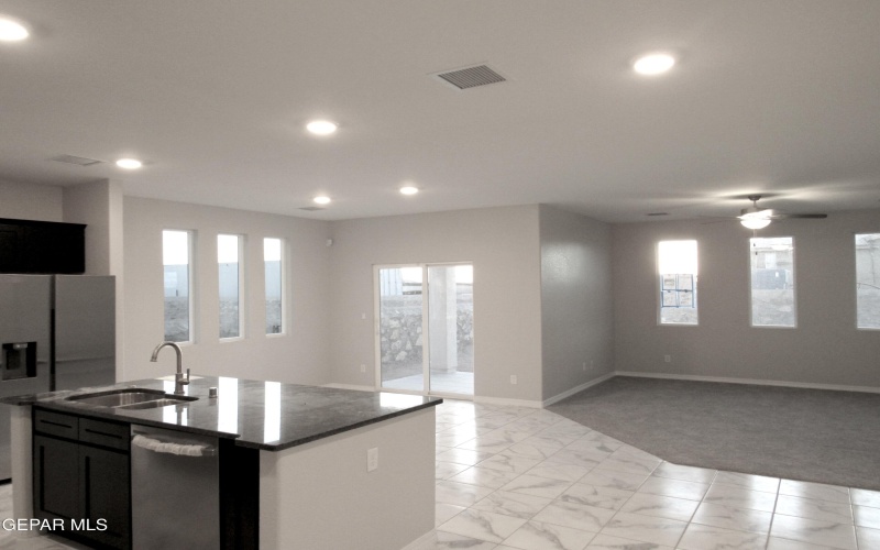 3717 Hill Top Place, El Paso, TX 79938, 4 Habitaciones Habitaciones , ,1 BañoBaños,Residential,En Venta,3717 Hill Top Place,922094