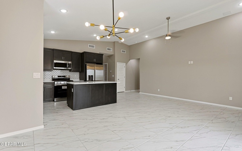 983 Barbara Ave., Socorro, TX 79927, 3 Habitaciones Habitaciones , ,2 BañosBaños,Residential,En Venta,983 Barbara Ave.,922105