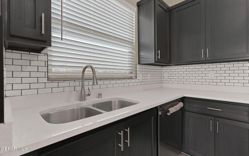 975 Barbara Ave, Socorro, TX 79927, 3 Habitaciones Habitaciones , ,2 BañosBaños,Residential,En Venta,975 Barbara Ave,922106