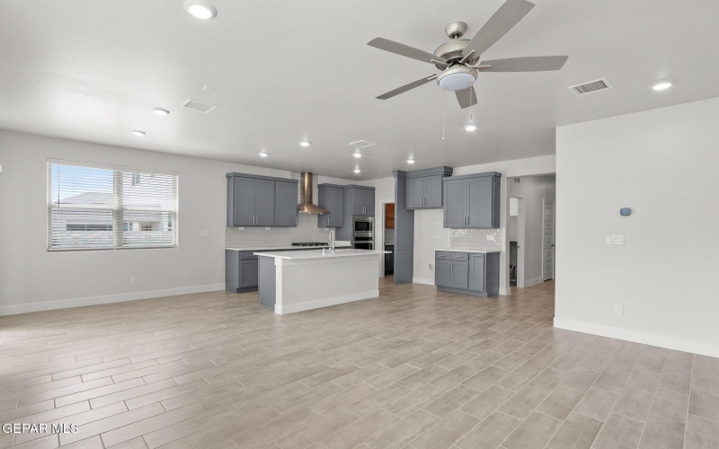 7461 BIG MOUNTAIN Court, El Paso, TX 79911, 3 Bedrooms Bedrooms, ,2 BathroomsBathrooms,Residential,For Sale,7461 BIG MOUNTAIN Court,922148
