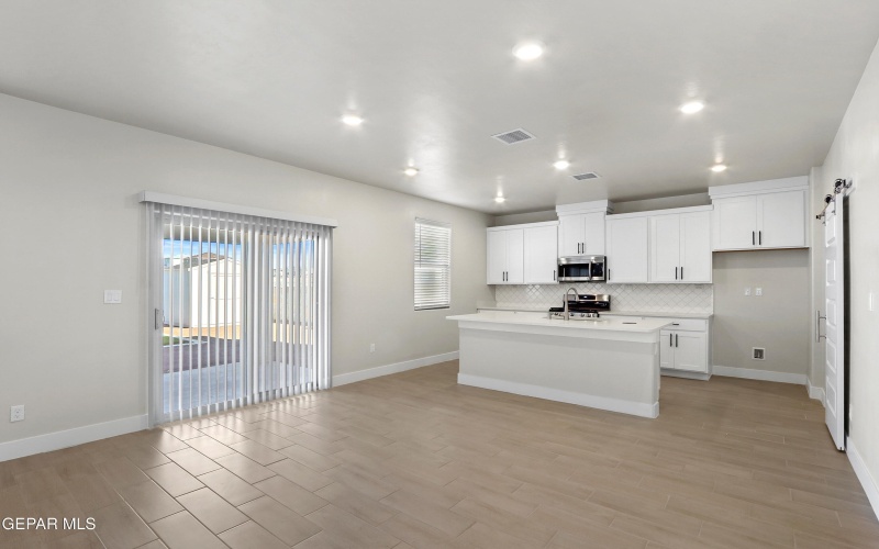 7465 BIG MOUNTAIN Court, El Paso, TX 79911, 3 Habitaciones Habitaciones , ,2 BañosBaños,Residential,En Venta,7465 BIG MOUNTAIN Court,922149