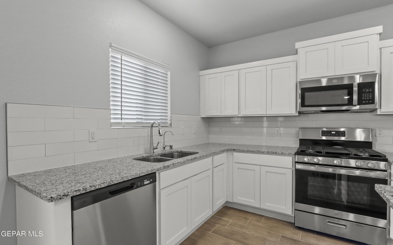 14028 Paseo Aves Avenue, Horizon City, TX 79928, 4 Bedrooms Bedrooms, ,3 BathroomsBathrooms,Residential,For Sale,14028 Paseo Aves Avenue,920871