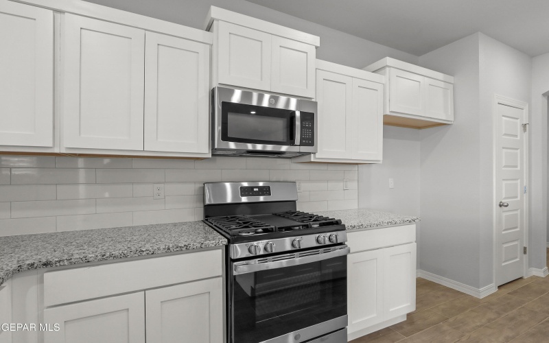 14028 Paseo Aves Avenue, Horizon City, TX 79928, 4 Bedrooms Bedrooms, ,3 BathroomsBathrooms,Residential,For Sale,14028 Paseo Aves Avenue,920871