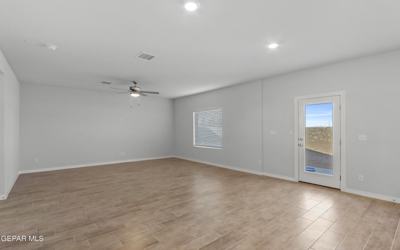 14028 Paseo Aves Avenue, Horizon City, TX 79928, 4 Bedrooms Bedrooms, ,3 BathroomsBathrooms,Residential,For Sale,14028 Paseo Aves Avenue,920871