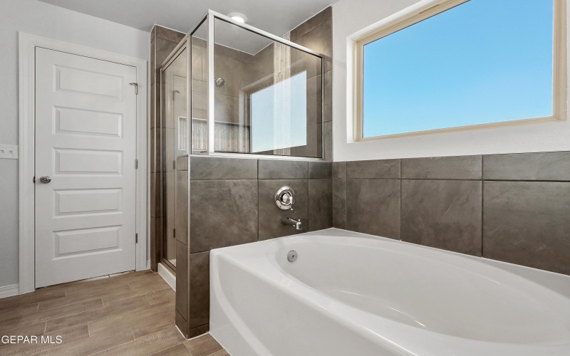 14028 Paseo Aves Avenue, Horizon City, TX 79928, 4 Bedrooms Bedrooms, ,3 BathroomsBathrooms,Residential,For Sale,14028 Paseo Aves Avenue,920871