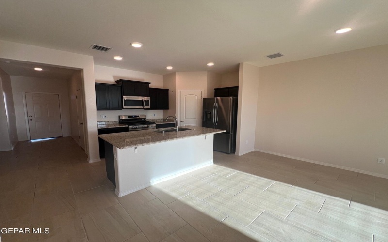 4785b CPT Isaac Camacho Place, El Paso, TX 79938, 3 Bedrooms Bedrooms, ,2 BathroomsBathrooms,Residential,For Sale,4785b CPT Isaac Camacho Place,920898