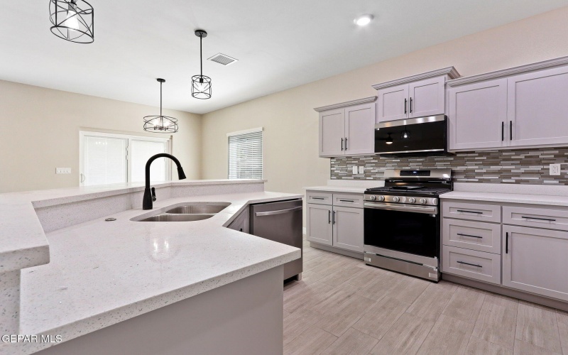 9853 La Morenita Circle, Socorro, TX 79927, 3 Bedrooms Bedrooms, ,2 BathroomsBathrooms,Residential,For Sale,9853 La Morenita Circle,920927