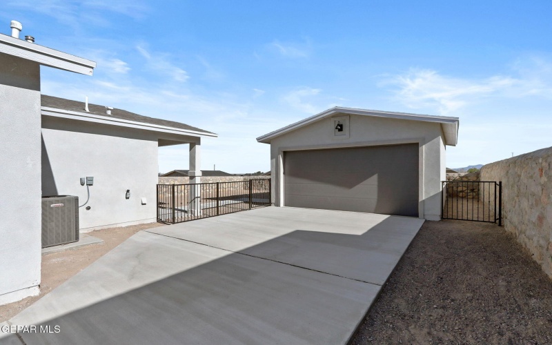 445 Miguel Payan Court, Vinton, TX 79821, 4 Bedrooms Bedrooms, ,2 BathroomsBathrooms,Residential,For Sale,445 Miguel Payan Court,920979