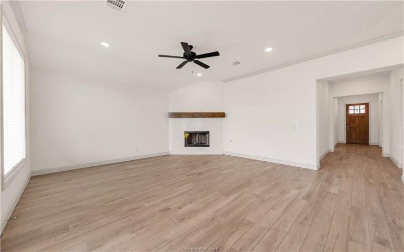 1615 Briscoe Manor Court, College Station, TX 77845, 3 Habitaciones Habitaciones , ,2 BañosBaños,Residential,En Venta,1615 Briscoe Manor Court,25000930