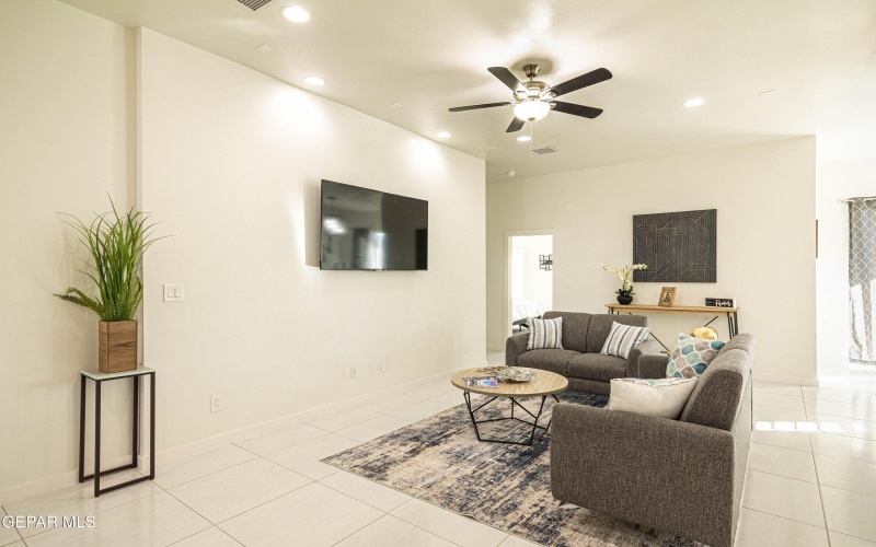 15384 Imagine Drive, El Paso, TX 79938, 4 Habitaciones Habitaciones , ,2 BañosBaños,Residential,En Venta,15384 Imagine Drive,921037