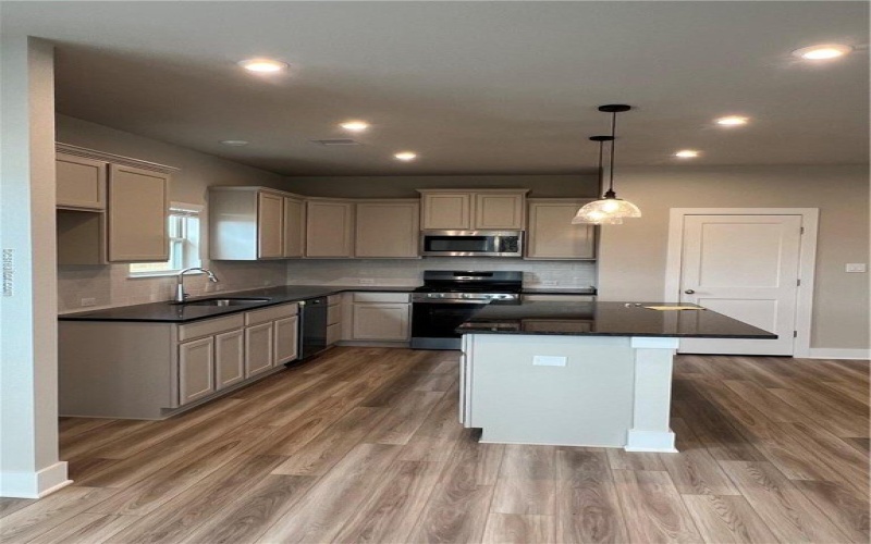 6303 Raleigh Drive, College Station, TX 77845, 4 Habitaciones Habitaciones , ,2 BañosBaños,Residential,En Venta,6303 Raleigh Drive,25001105