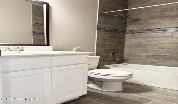 13837 Summer Valley Avenue, El Paso, TX 79928, 4 Bedrooms Bedrooms, ,2 BathroomsBathrooms,Residential,For Sale,13837 Summer Valley Avenue,921104