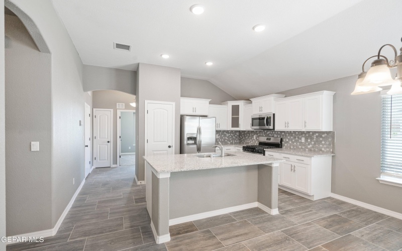 13864 Summer Valley Avenue, El Paso, TX 79928, 4 Bedrooms Bedrooms, ,3 BathroomsBathrooms,Residential,For Sale,13864 Summer Valley Avenue,921114