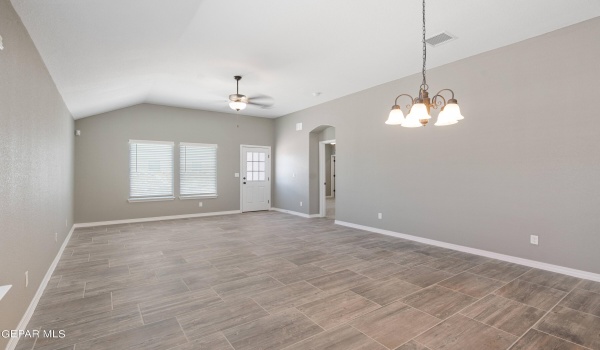 13864 Summer Valley Avenue, El Paso, TX 79928, 4 Bedrooms Bedrooms, ,3 BathroomsBathrooms,Residential,For Sale,13864 Summer Valley Avenue,921114