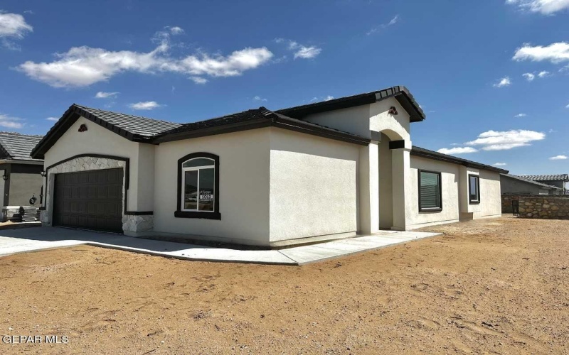 13837 Madero Avenue, El Paso, TX 79928, 4 Bedrooms Bedrooms, ,2 BathroomsBathrooms,Residential,For Sale,13837 Madero Avenue,921117