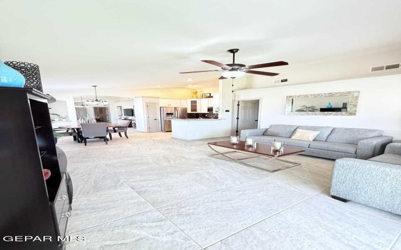 13837 Madero Avenue, El Paso, TX 79928, 4 Bedrooms Bedrooms, ,2 BathroomsBathrooms,Residential,For Sale,13837 Madero Avenue,921117