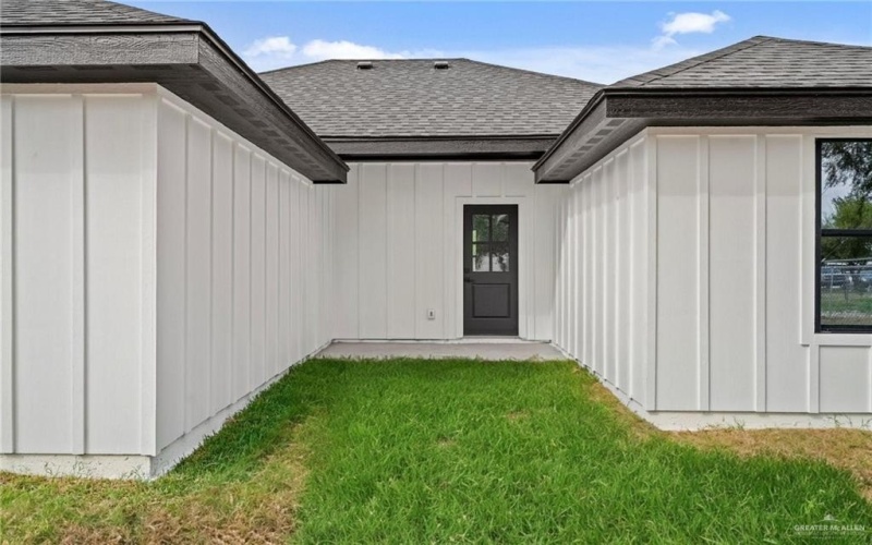 1134 Mezquite Drive, Alamo, TX 78516, 3 Bedrooms Bedrooms, ,2 BathroomsBathrooms,Residential,For Sale,1134 Mezquite Drive,459904