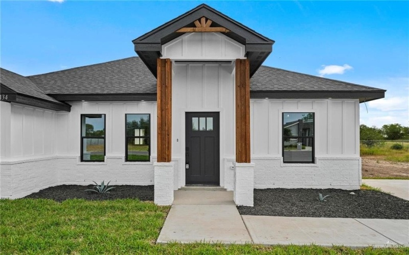 1134 Mezquite Drive, Alamo, TX 78516, 3 Bedrooms Bedrooms, ,2 BathroomsBathrooms,Residential,For Sale,1134 Mezquite Drive,459904
