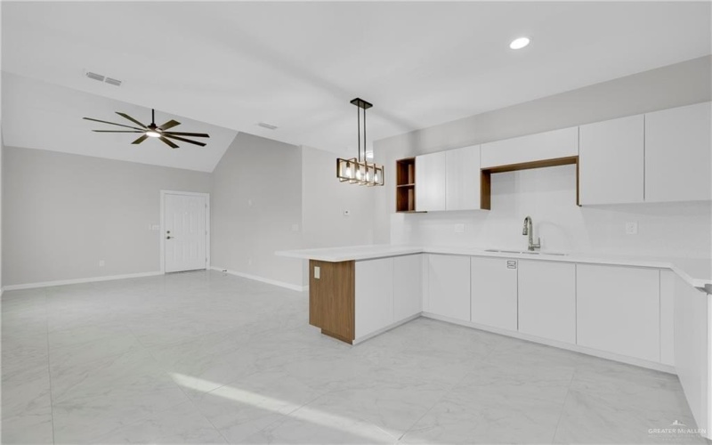 900 W 8th Street, Mission, TX 78572, ,Residential Multi Family,For Sale,900 W 8th Street,460171