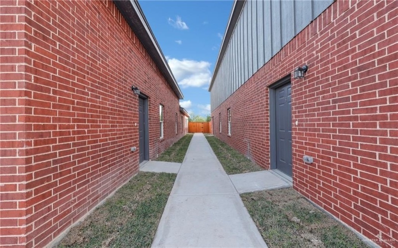 900 W 8th Street, Mission, TX 78572, ,Residential Multi Family,For Sale,900 W 8th Street,460171