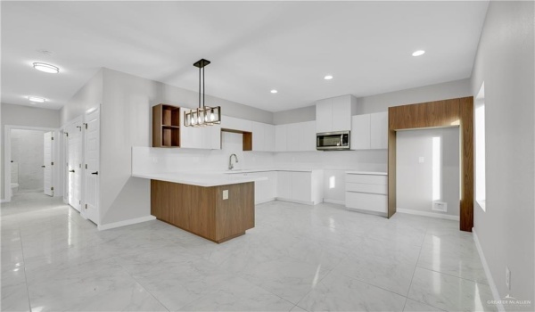 1007 Hidden Hills Street, Mission, TX 78572, ,Residential Multi Family,For Sale,1007 Hidden Hills Street,460174