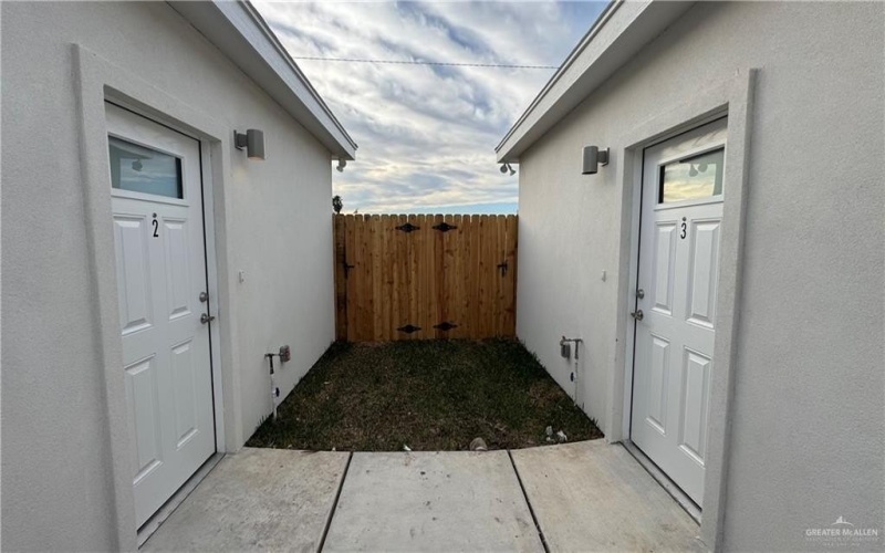 2309 N 43rd Street #2, McAllen, TX 78501, 3 Bedrooms Bedrooms, ,2 BathroomsBathrooms,Residential Lease,For Rent,2309 N 43rd Street,460405