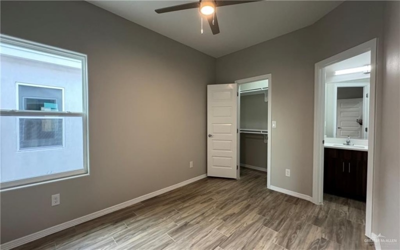 2313 N 43rd Street #4, McAllen, TX 78501, 2 Bedrooms Bedrooms, ,2 BathroomsBathrooms,Residential Lease,For Rent,2313 N 43rd Street,460421
