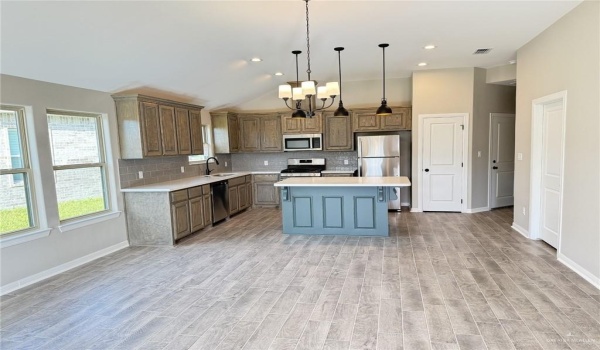 8313 N 34th Lane, McAllen, TX 78504, 3 Bedrooms Bedrooms, ,2 BathroomsBathrooms,Residential Lease,For Rent,8313 N 34th Lane,460435