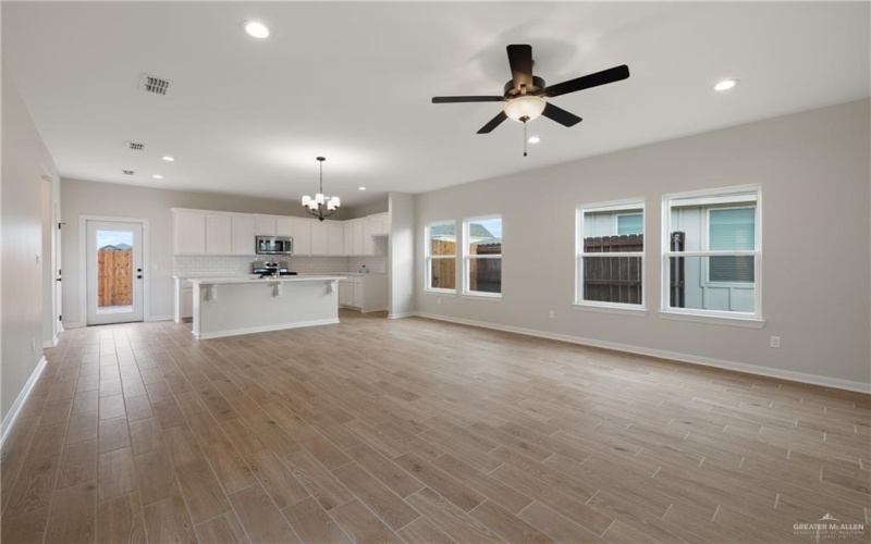 3204 El Paso Drive, Weslaco, TX 78599, 3 Habitaciones Habitaciones , ,2 BañosBaños,Residential,En Venta,3204 El Paso Drive,460508