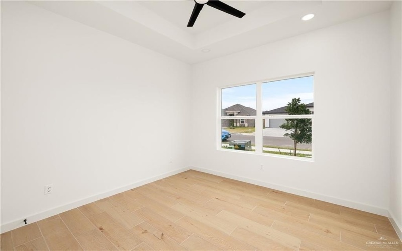 4000 Mullin Avenue, Edinburg, TX 78542, 3 Bedrooms Bedrooms, ,2 BathroomsBathrooms,Residential,For Sale,4000 Mullin Avenue,460893