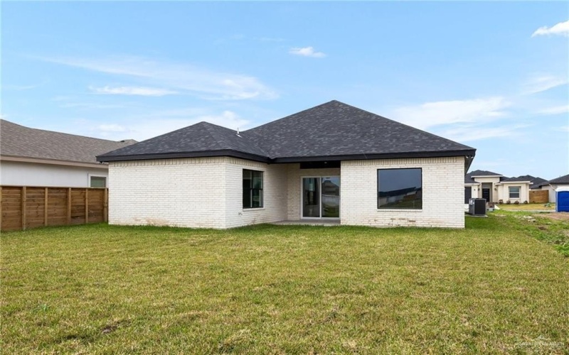 4000 Mullin Avenue, Edinburg, TX 78542, 3 Bedrooms Bedrooms, ,2 BathroomsBathrooms,Residential,For Sale,4000 Mullin Avenue,460893