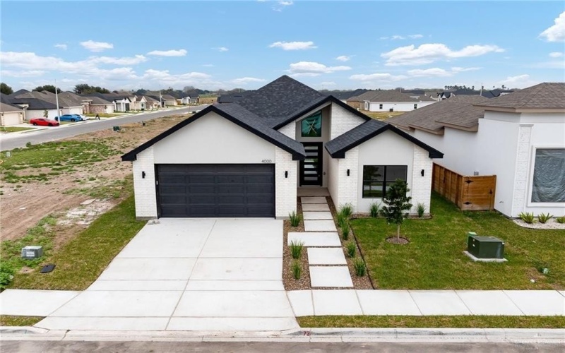 4000 Mullin Avenue, Edinburg, TX 78542, 3 Bedrooms Bedrooms, ,2 BathroomsBathrooms,Residential,For Sale,4000 Mullin Avenue,460893