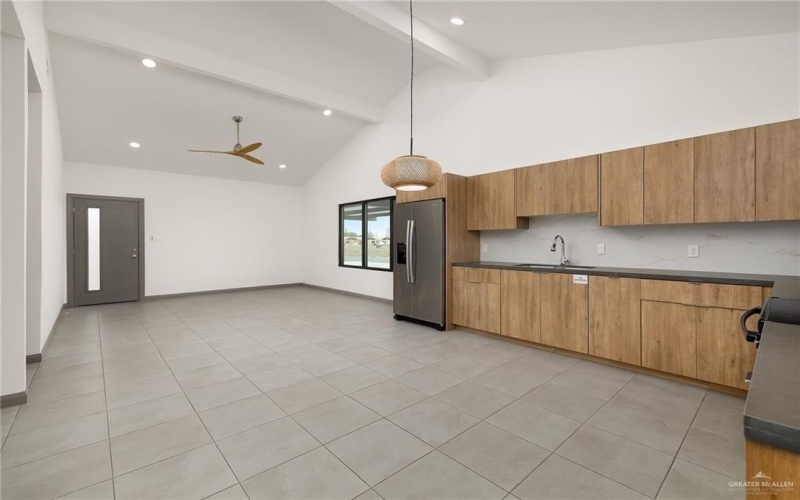 2609 Woodpecker Road #4, Weslaco, TX 78596, 3 Bedrooms Bedrooms, ,2 BathroomsBathrooms,Residential Lease,For Rent,2609 Woodpecker Road,461009