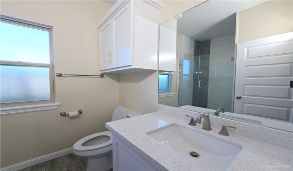 1013 Solaris Street, Edinburg, TX 78541, 3 Bedrooms Bedrooms, ,2 BathroomsBathrooms,Residential,For Sale,1013 Solaris Street,461056